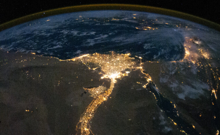 كيف تبدو عواصم الدول العربية من الفضاء؟ صور رائعة من محطة الفضاء الدولية